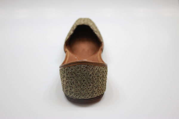 Full zari leather jutti - Image 4