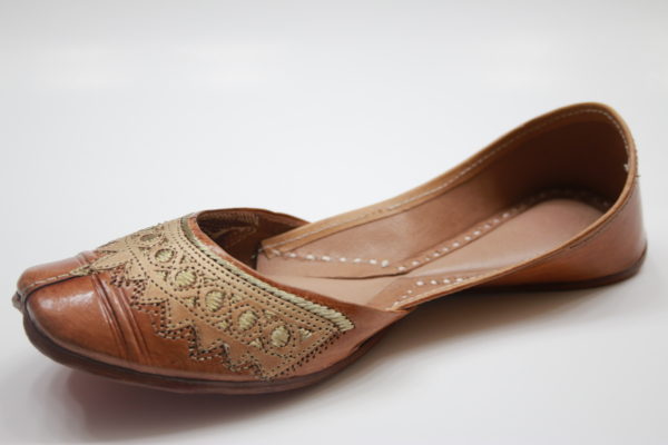 Leather Zari Jutti