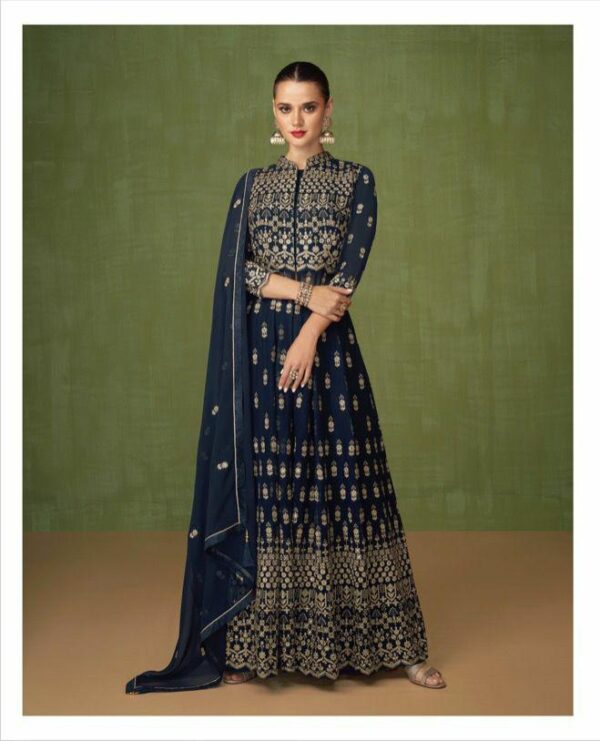 Omnama Salwar Kameeze